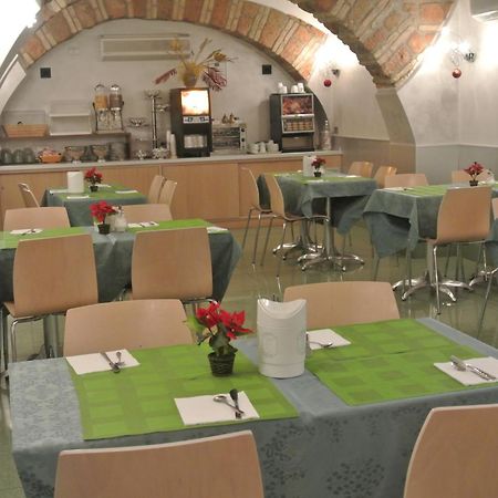 Hotel Dei Mille Rome Extérieur photo