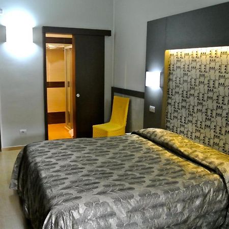 Hotel Dei Mille Rome Extérieur photo