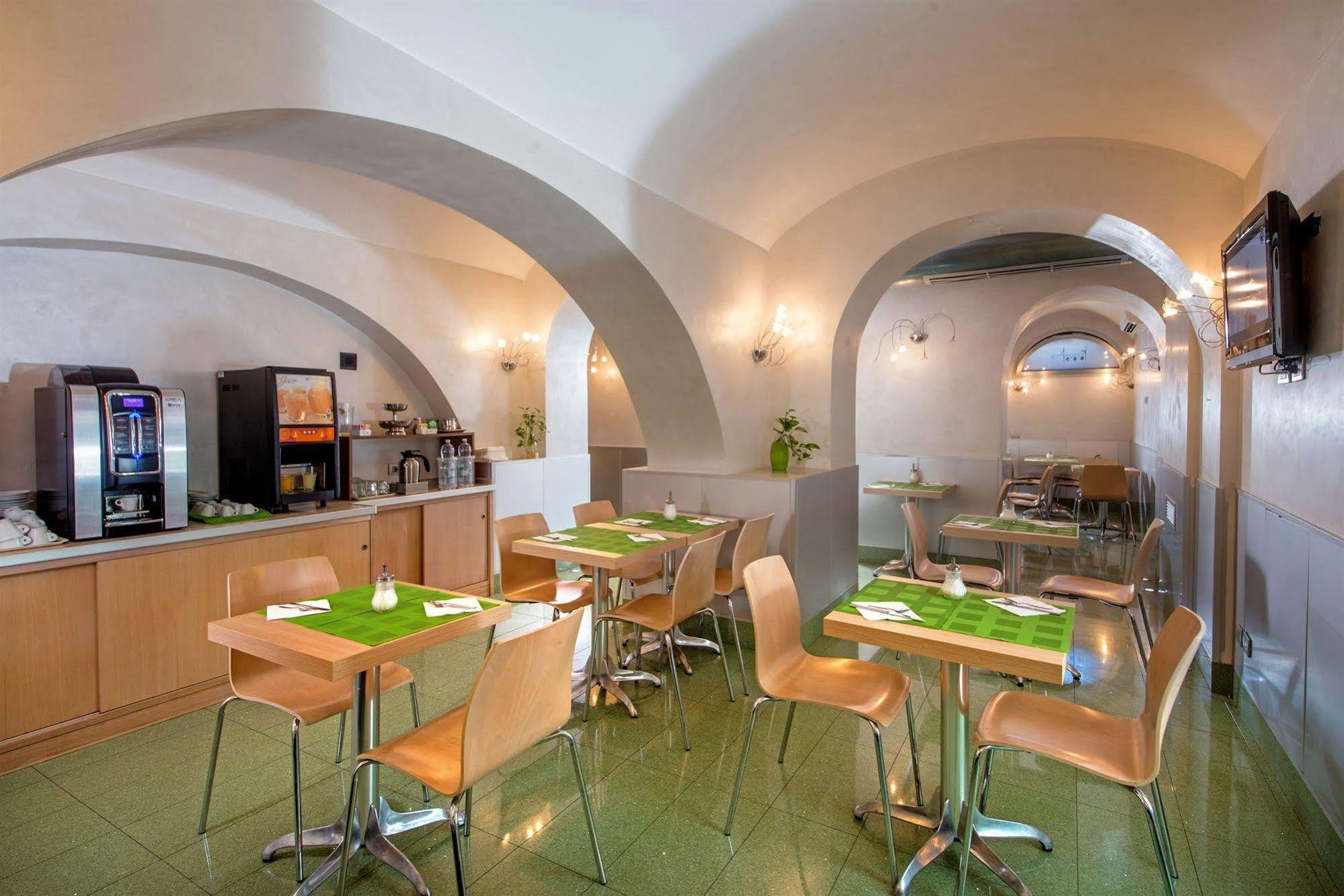 Hotel Dei Mille Rome Extérieur photo